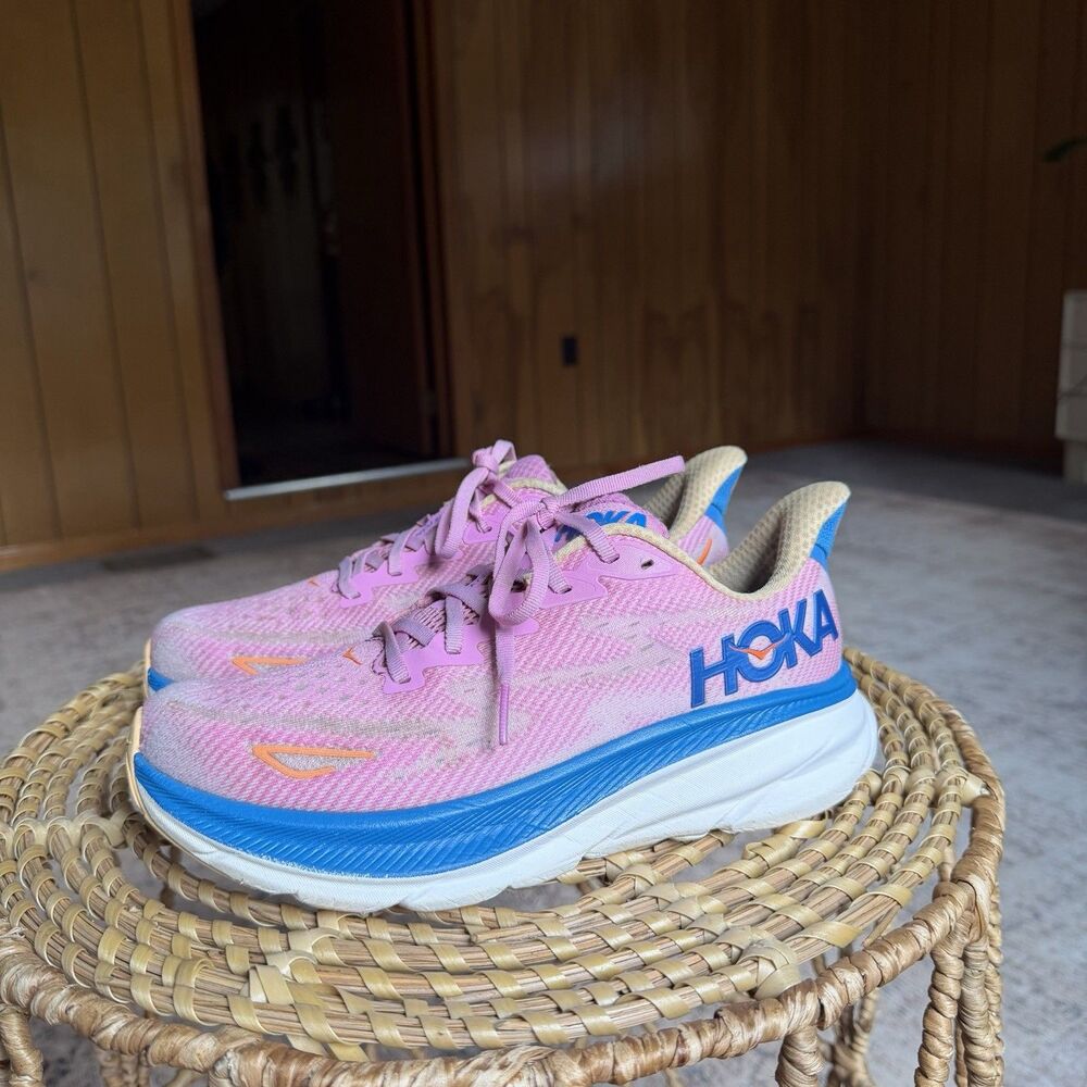 Hoka One One Clifton 9 1127896-CSLC Women 9.5B Shoe Cyclamen Sweet Lilac Sneaker